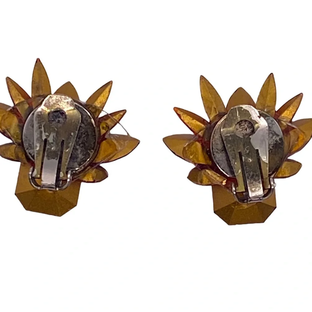 Vintage Clip On Earrings Fuchsia Unsigned Starburst Design